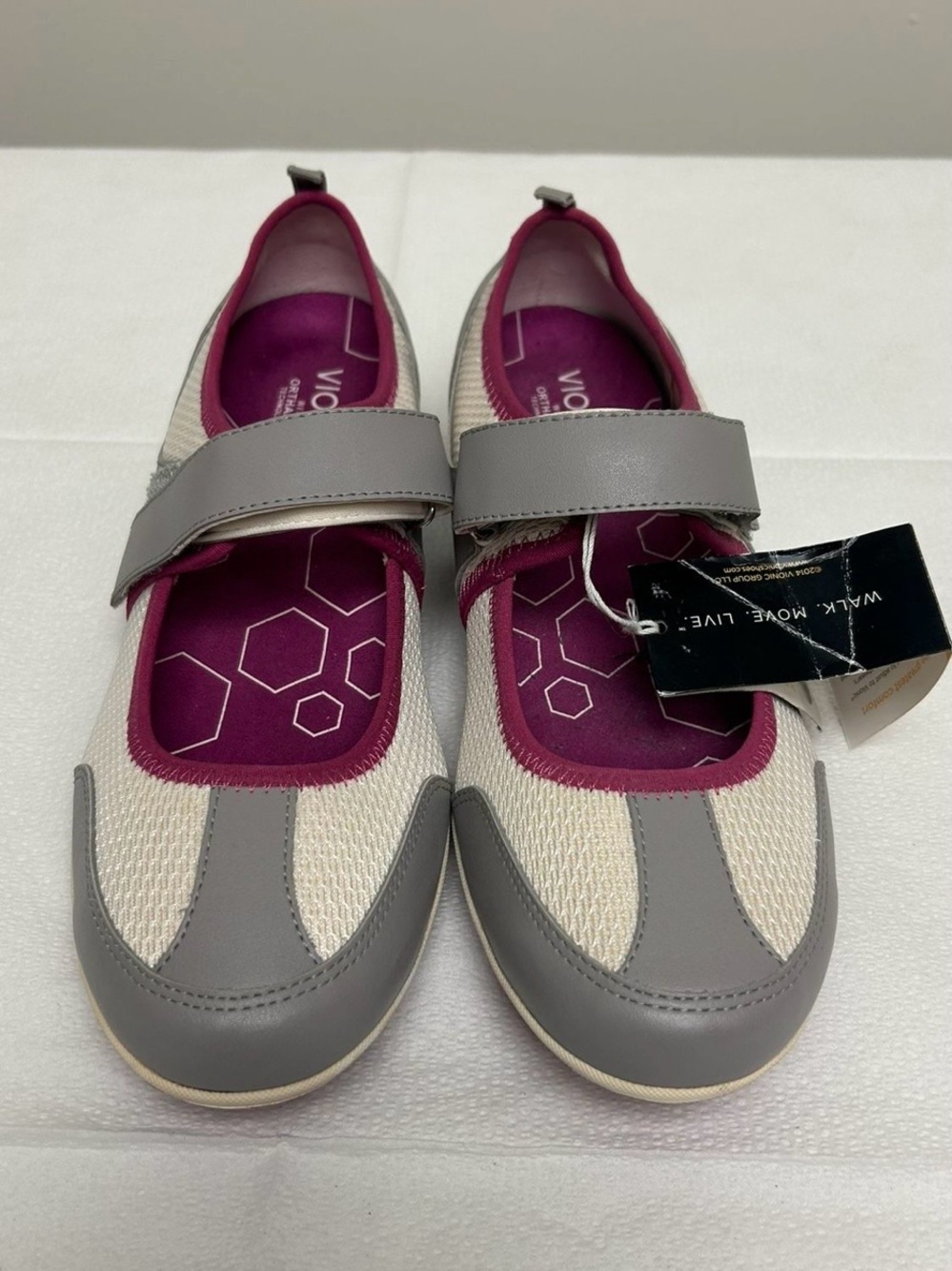 Vionic Ailie Gray and Cream Mary Jane Flat with Pink Insole 11